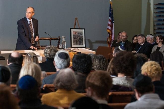 Rabbi Tzvi Graetz, executive director of Masorti Olami, the World Council of Conservative/ Masorti Synagogues, addresses some 300 attendees at the evening panel discussion where Rabbi Abraham Skorka spoke on his friendship with Pope Francis, among other topics. Photo By Thomas Spink