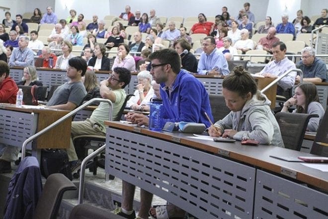 Over 200 people gathered in the auditorium of Emory University’s Rollins School of Public Health to view the screening of Pope Francis’ pre-recorded address to the joint session of the United States Congress and to hear a panel discussion about the speech. Photo By Michael Alexander